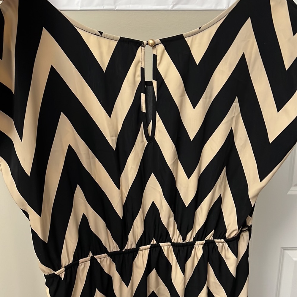 dottie couture chevron print dress - Picture 3 of 3